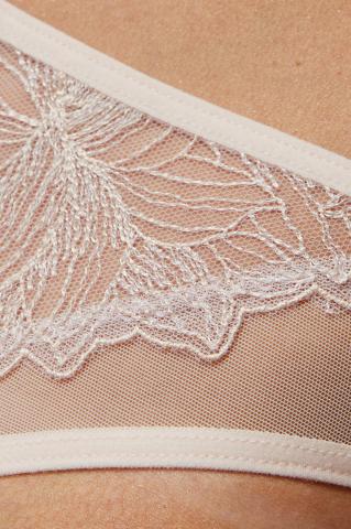 eng_pl_Calma-embroidered-thong-powder-pink-2292_4