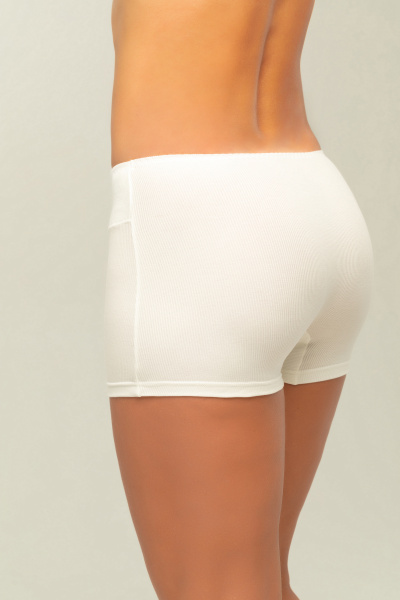 6200-B-white